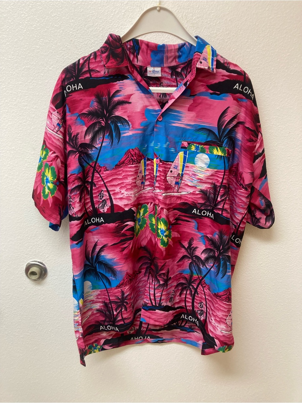 LALEELA Men’s Vibrant Hawaiian Shirt (L)